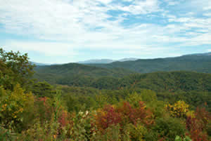 Take a Short Second Honeymoon to the Smoky Mountains in Tennessee for Your Vow Renewal