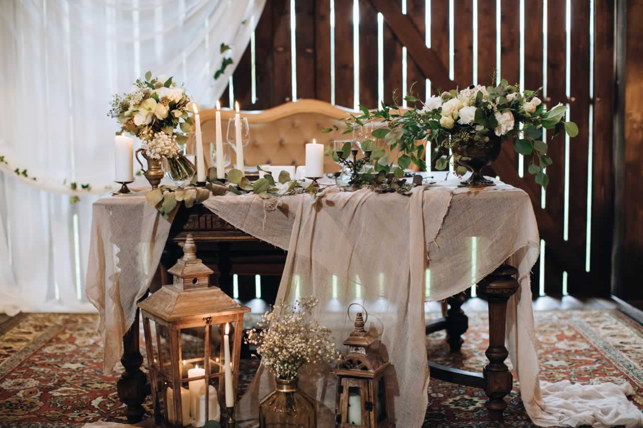Combining Elements: Creating a Cohesive Rustic Look